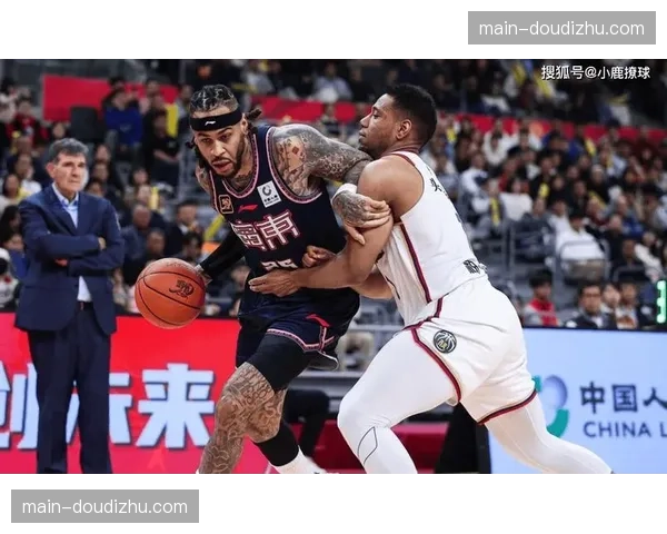 宁波队外援塔克四战场均31.3分 罚球杀伤力成主要进攻武器